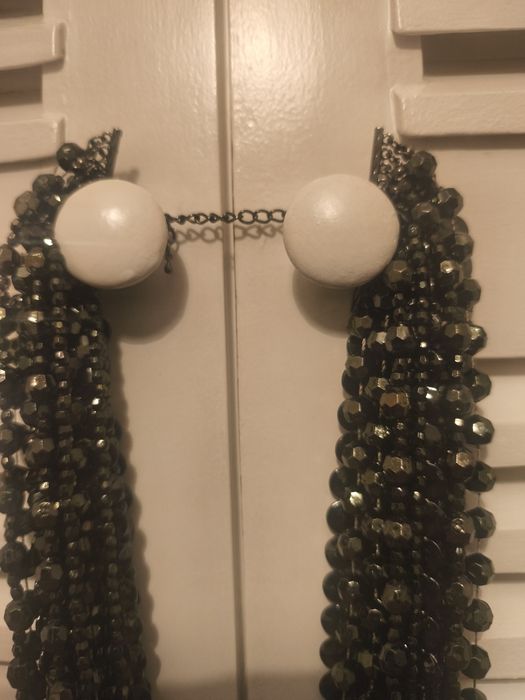 Colar vintage, cor cinzento chumbo