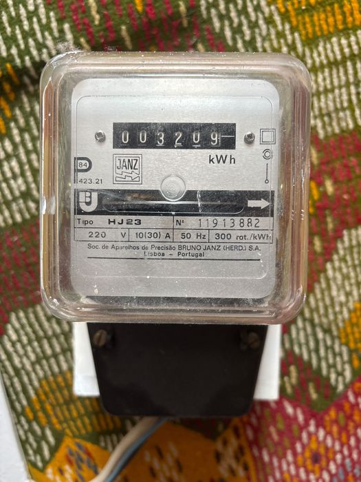 Contador electricidade antigo