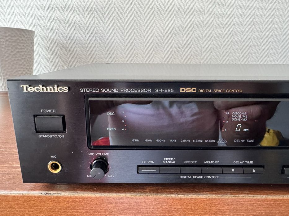 Equalizer Technics SH-E85