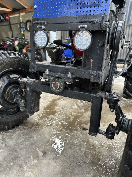 Міні трактор.