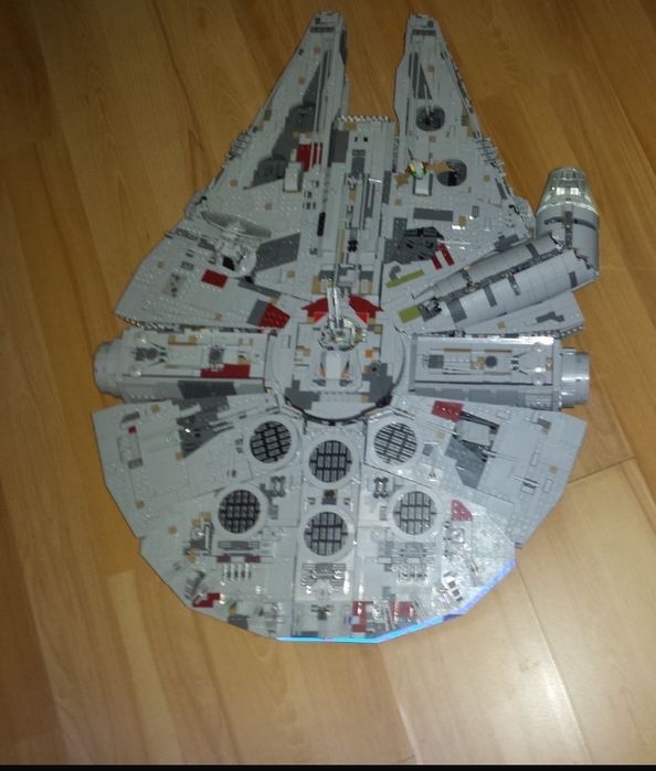 Millenium Falcom UCS (lepin)