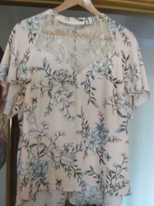 T-shirt De Pescoço Quadrado Estampado