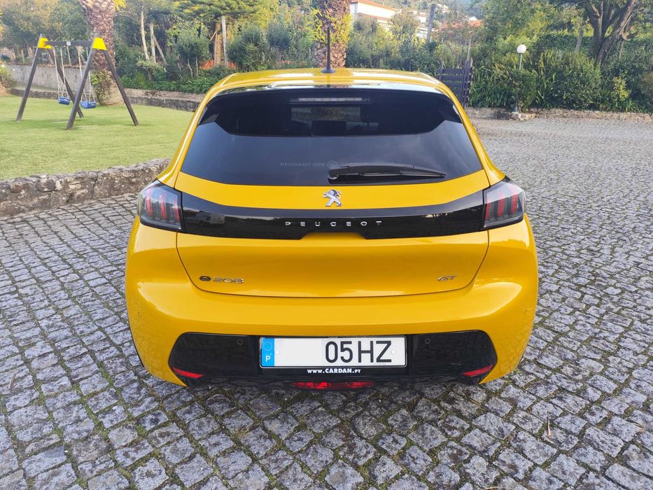 Peugeot e-208 GT - Todas as revisões na marca - Aceito Retoma — photo 5