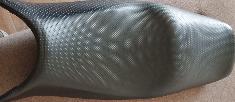 Kanapa Yamaha Fz6n