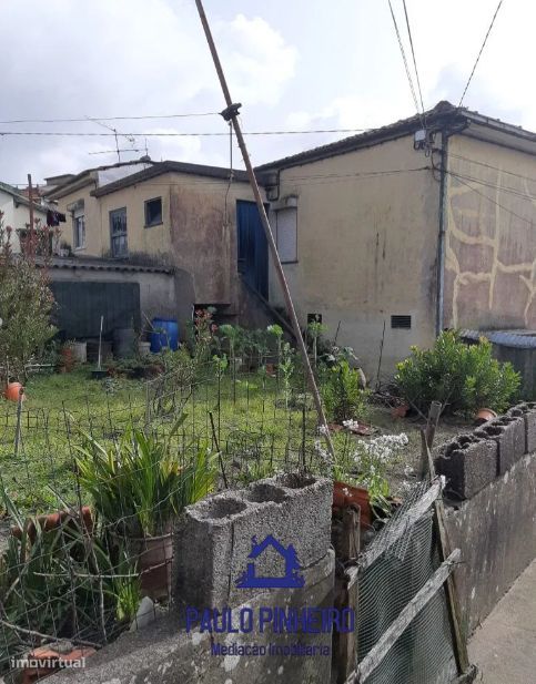 Duas Moradias T2 com Potencial de Construção – Águas Santas