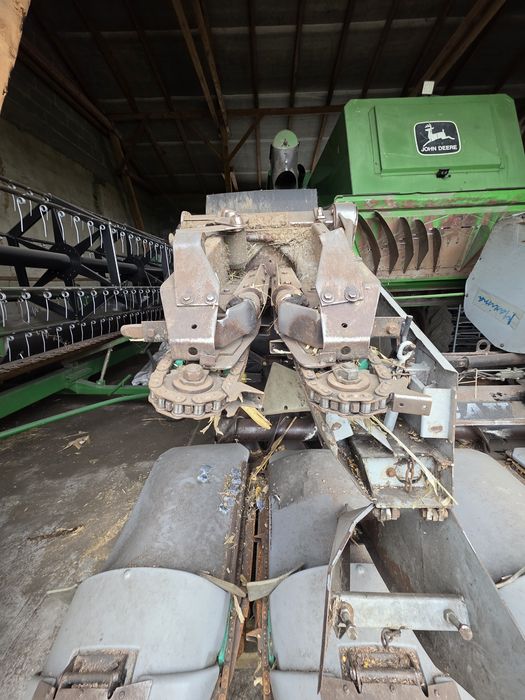 Przystawka do kukurydzy Grecav John deere 2266
