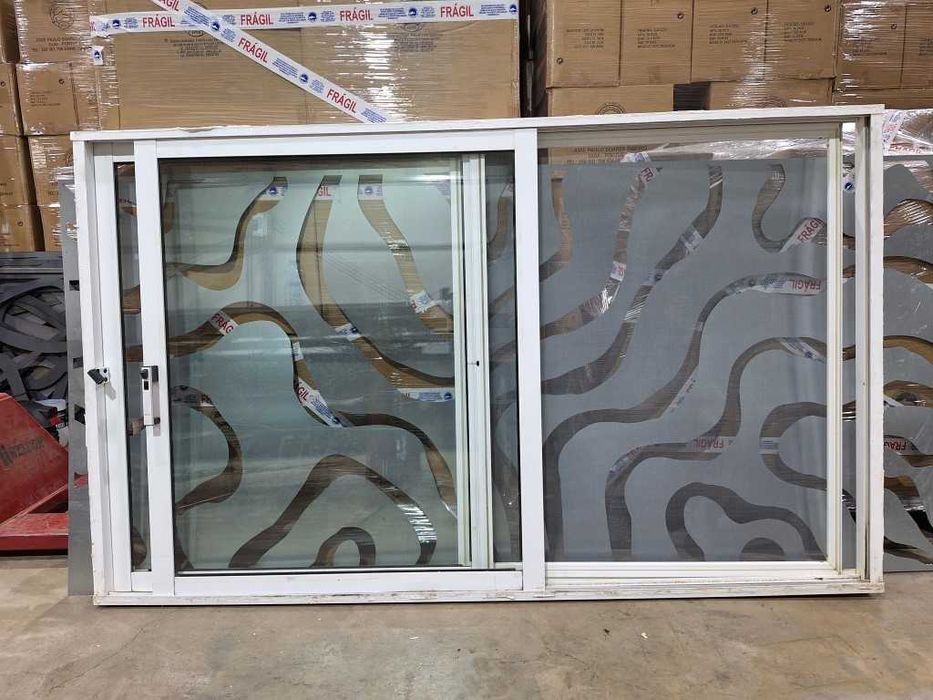 Portas e janelas em aluminio usadas