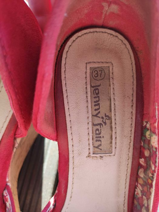 czerwone buty na lato rozm. 37