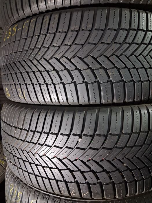 235/55 17 Bridgestone Weather Control 005 шини б/у всесезонні Комплект