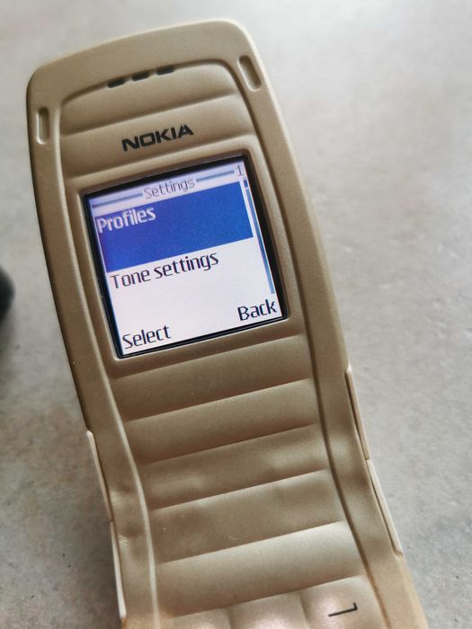 Nokia 2650 z ładowarką bardzo ładna