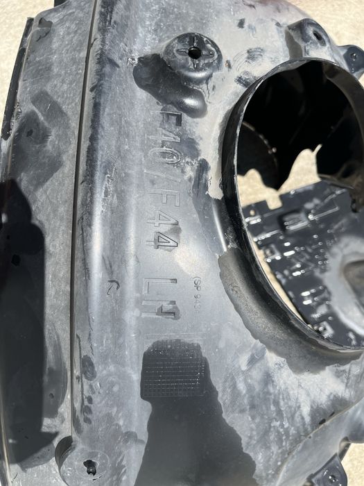 Peças material BMW serie 1 F40 ver descrição