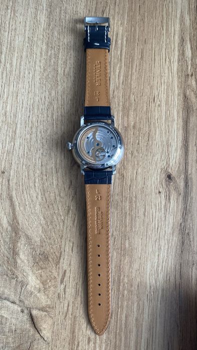 Frederique Constant