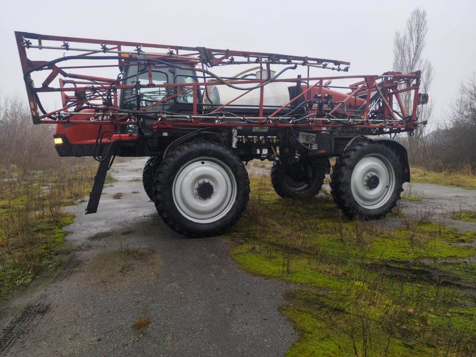 Самохідний оприскувач Case IH 3330 2010р