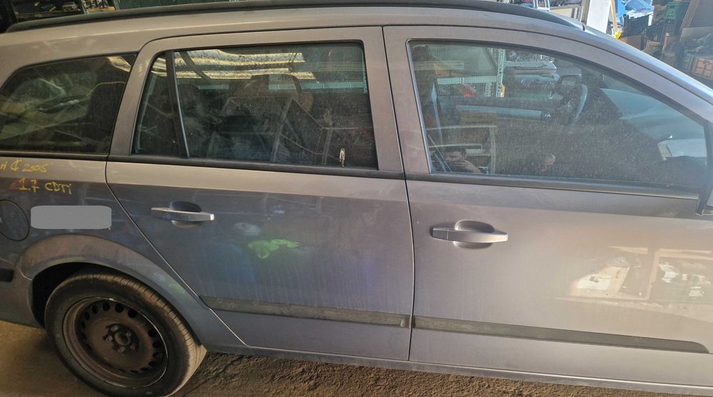 Opel Astra H para peças