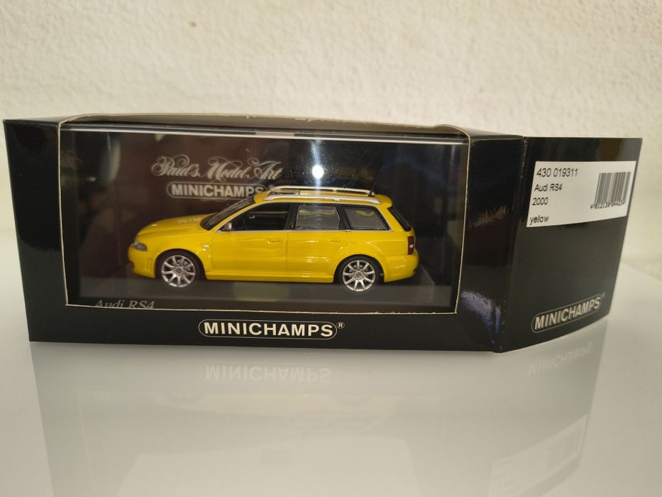 Minichamps 1:43 Audi rs4