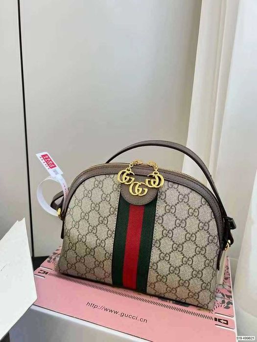Bolsa feminina em couro C-200572