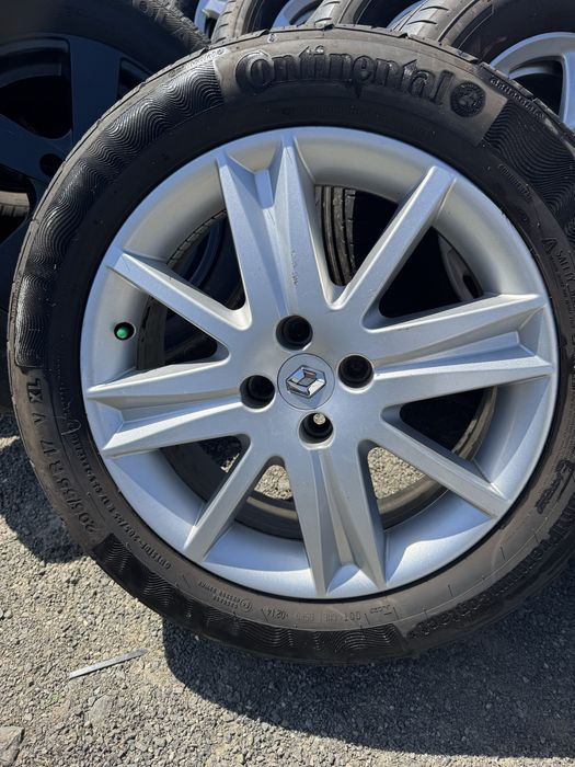 Комплект литые диски r17 4/100 с резиной