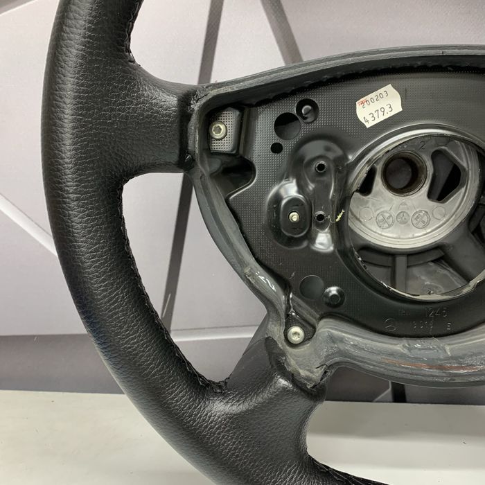 Перетягнутий руль до w211 e-class дорестайл  на обмін