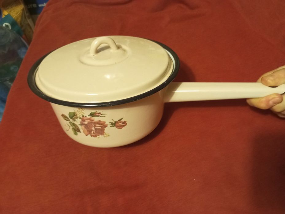 Кастрюля эмалированная черпак 2.8л СССР