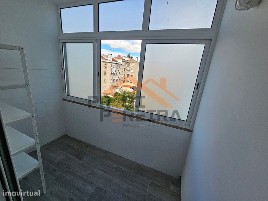 Quartos para Arrendamento - Centro de Odivelas