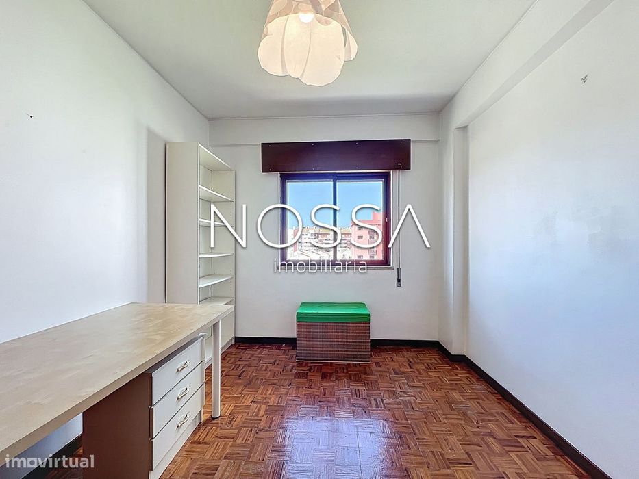 Apartamento T3 na Urb. Quinta das Serralheiras - Algueirão