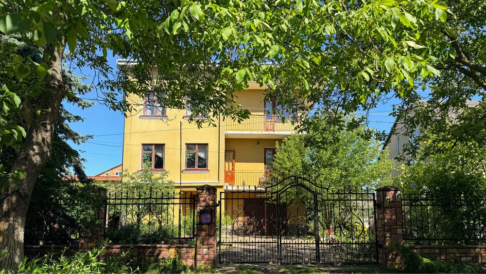 Продається затишний будинок у Дрогобичі, район Шептицького