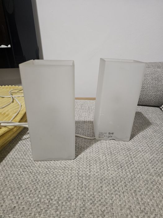 2 candeeiros de mesa de cabeceira ikea modelo descontinuado acompanha com as lâmpadas