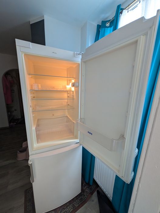 Lodówka 60x 187 Whirlpool