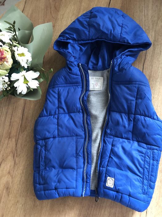 Жилетка Zara р 98 на 2-3 г дутая синтепон