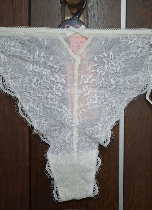 Hunkemöller Stringi r. 3XL nowe