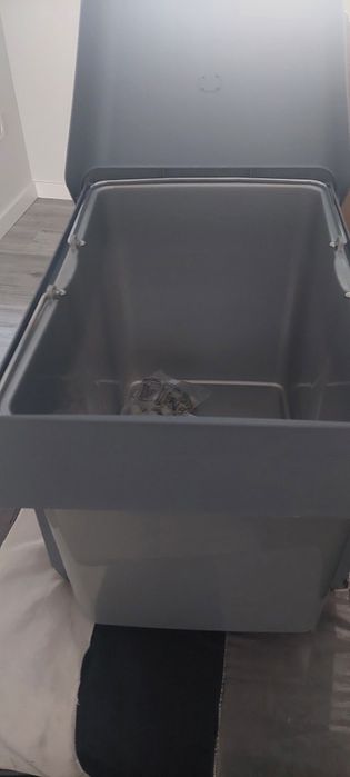 built-in trash can64552771197442124