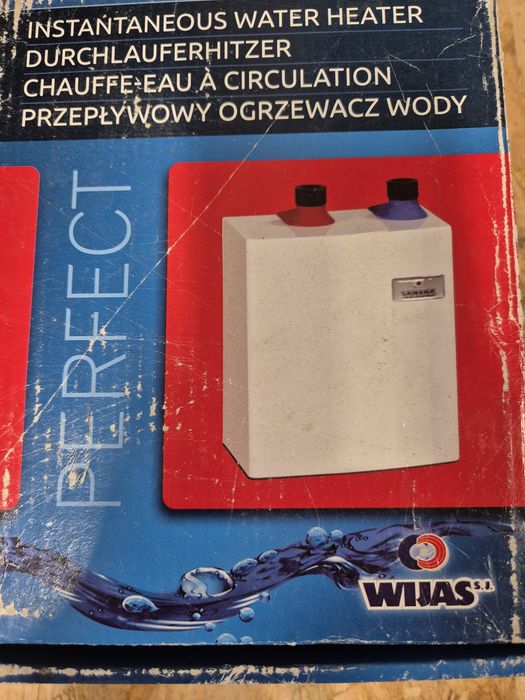 Przepływowy ogrzewacz wody 5,5 kW , 230v