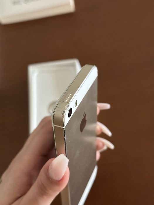 Iphone 5s dourado 16gb