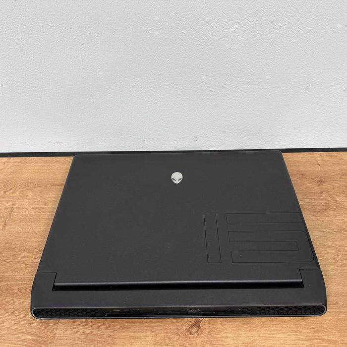 Alienware M15 R5 { Ryzen 9 | DDR4-16gb | SSD -1Tb | RTX 3070-8Gb } 70210SV