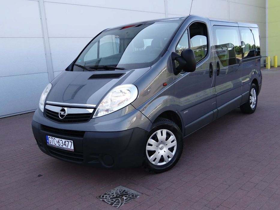 Opel Vivaro Opel Vivaro^Long^Klima^Automat^Nawiewy w suficie