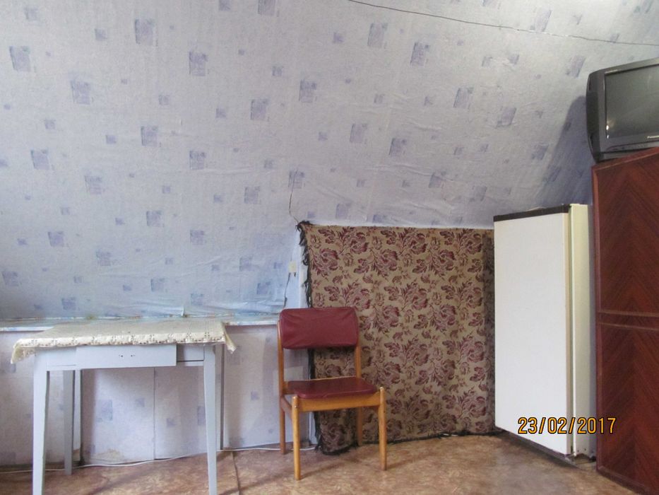 Отдельная комната в частном доме  мужчине бесплатно,за помощь по двору