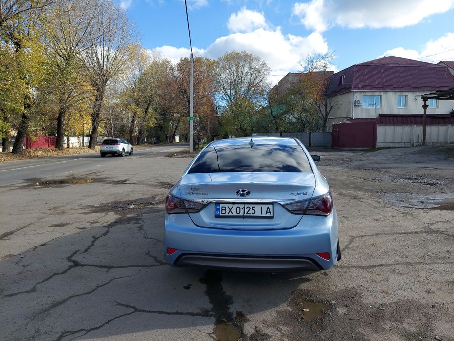 Hyundai sonata hybrid