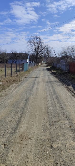 Продам дачний будинок під реконструкцію чи знос