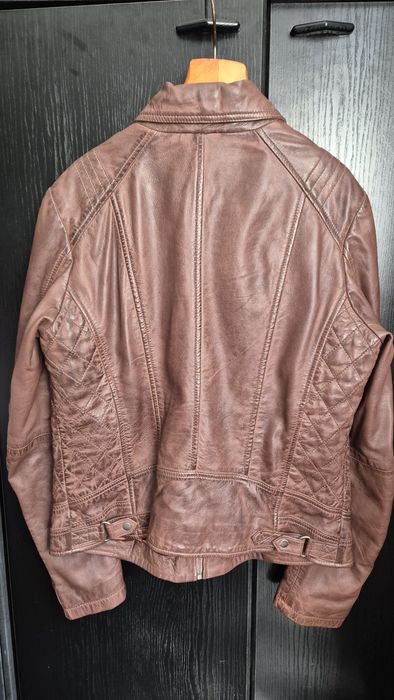 Шкіряна  курточка