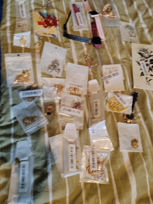 Łańcuszek, pierścionek