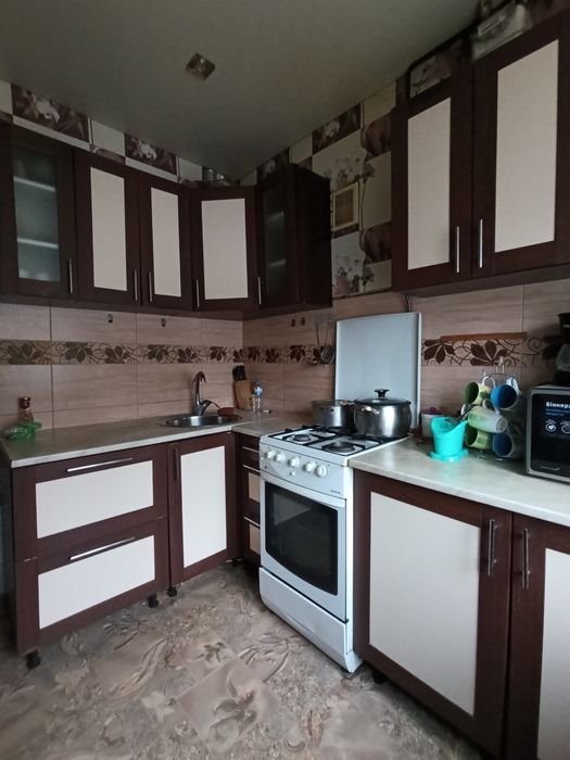 Надам в аренду 2 х кімнатну квартиру, поблизу центру!