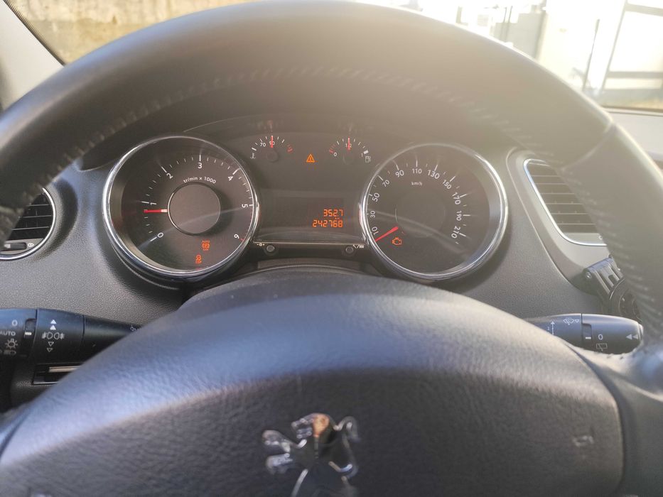 Peugeot 5008 Top de linha / topo de gama