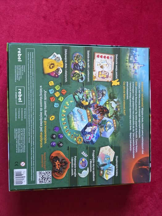 Kroniki zamku Avel - PL - Rebel