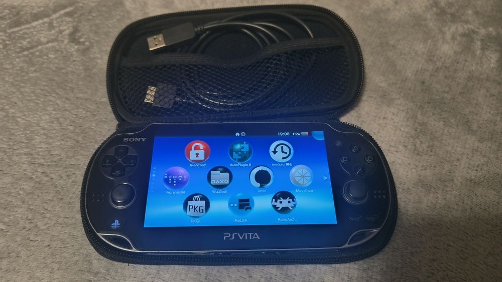 PlayStation Vita PCH-1004 + 256 GB | ZMODOWANA | GOTOWA DO GRY | Mega