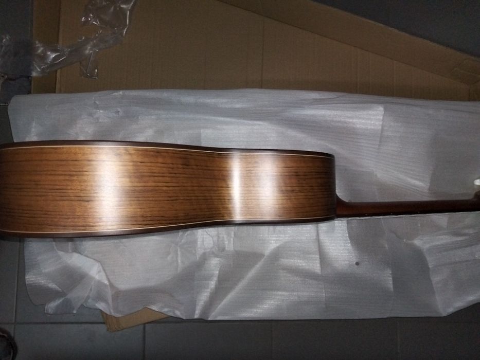 Concert classical guitar64584769776003123