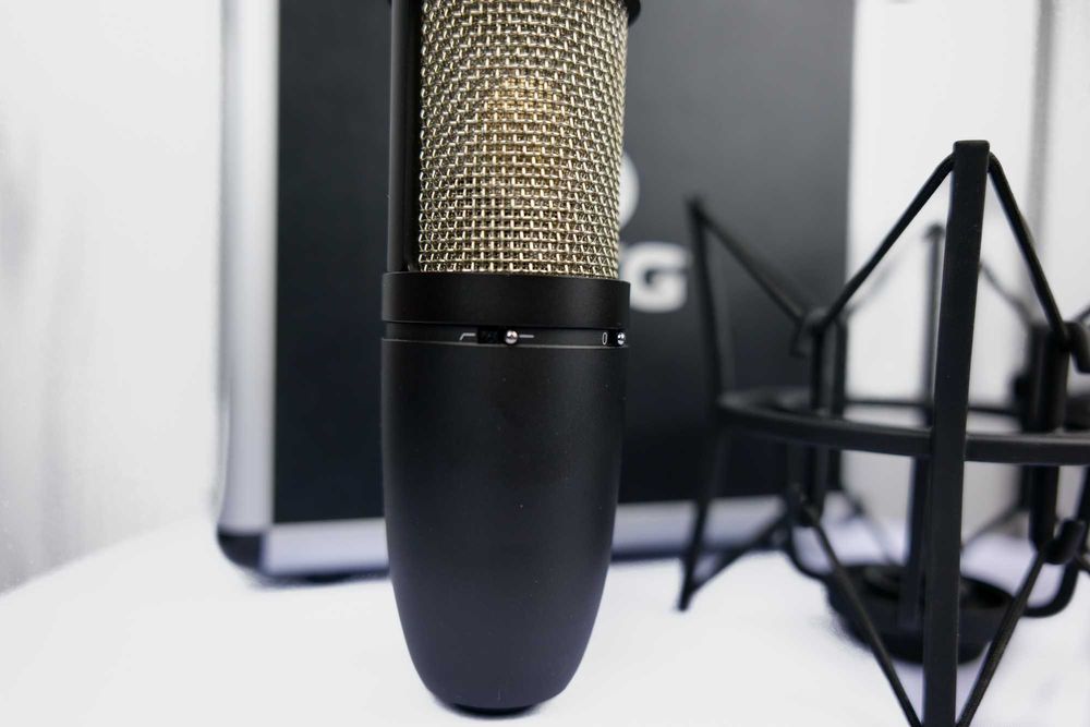 Mikrofon AKG p420