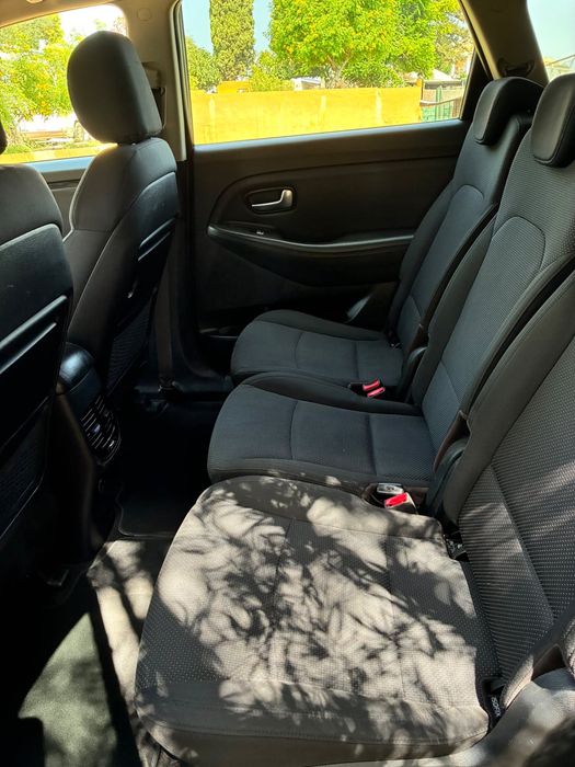 Kia carens - 7 lugares - Diesel