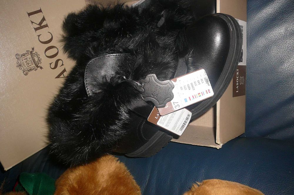 Nowe Lasocki trzewiki  z futerkiem skóra czarne 37 -- wysyłka gratis