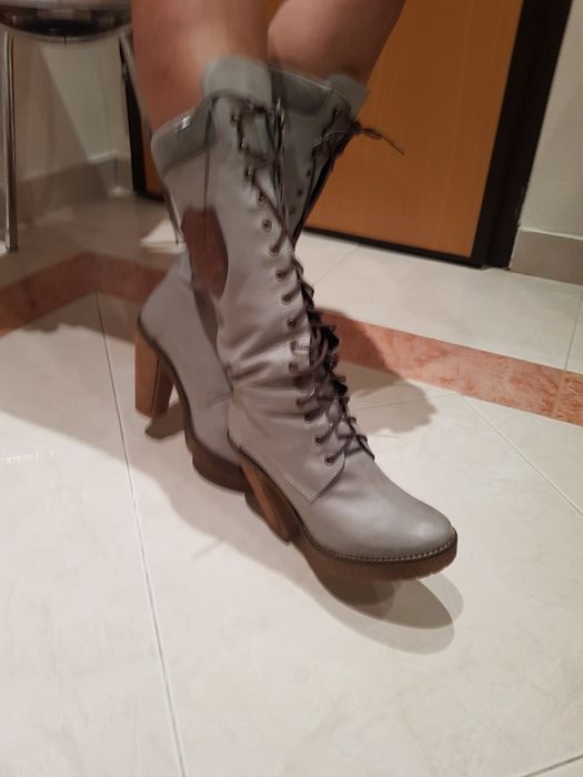 Botas da Prof cinzentas