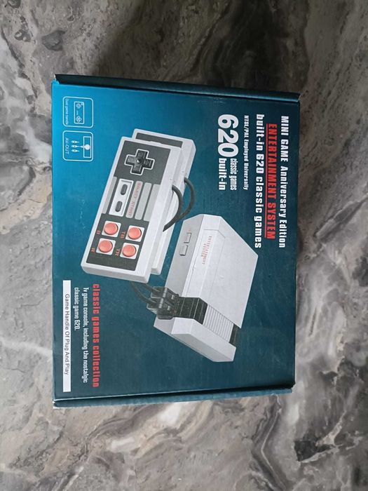 Gra telewizyjna retro konsola do gier 8-bit 620 gier 2 pady mini